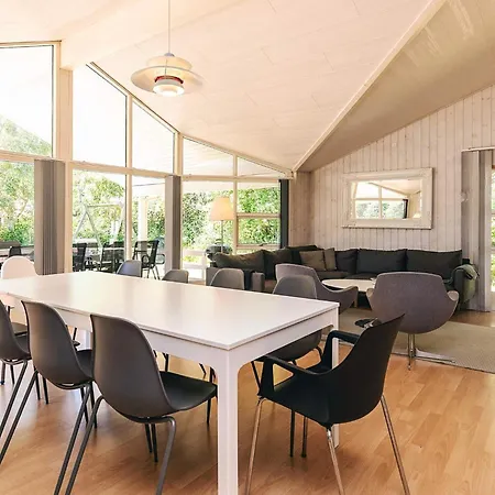10 Person In Vaeggerlose-by Traum Ferienhaus